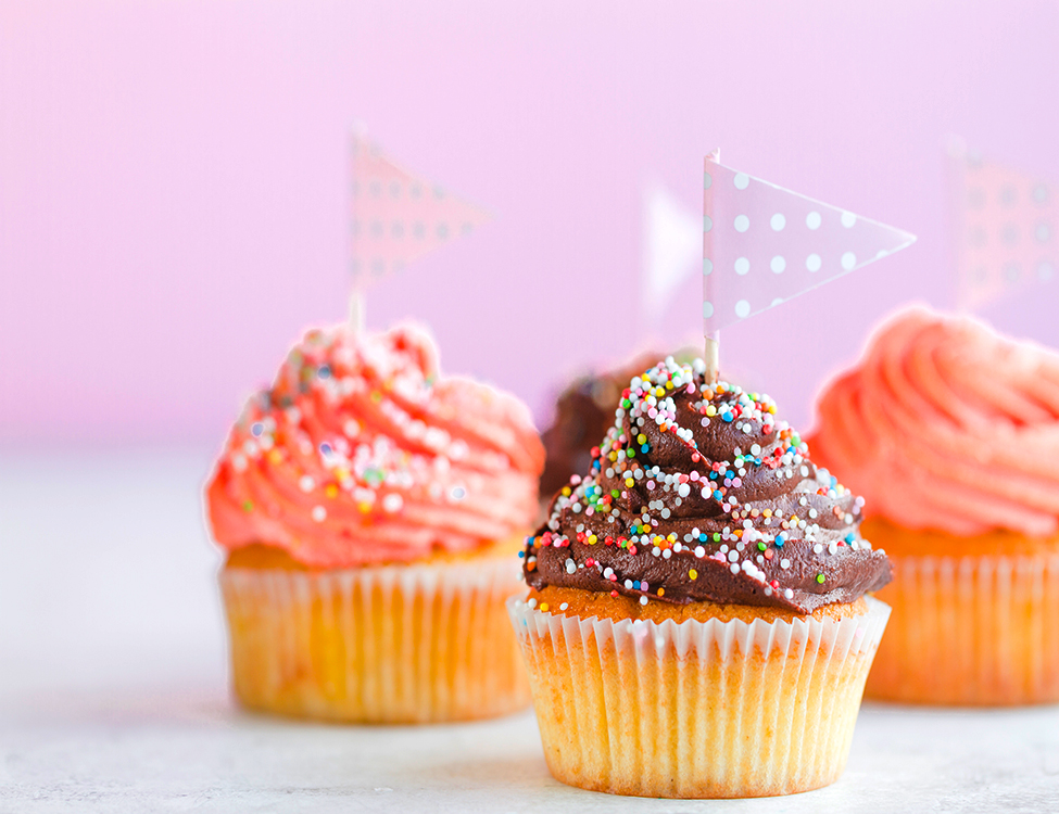 Cupcakes with flages